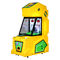Счастливый игровой автомат стрельбы футбола ребенка машины аркады ребенк